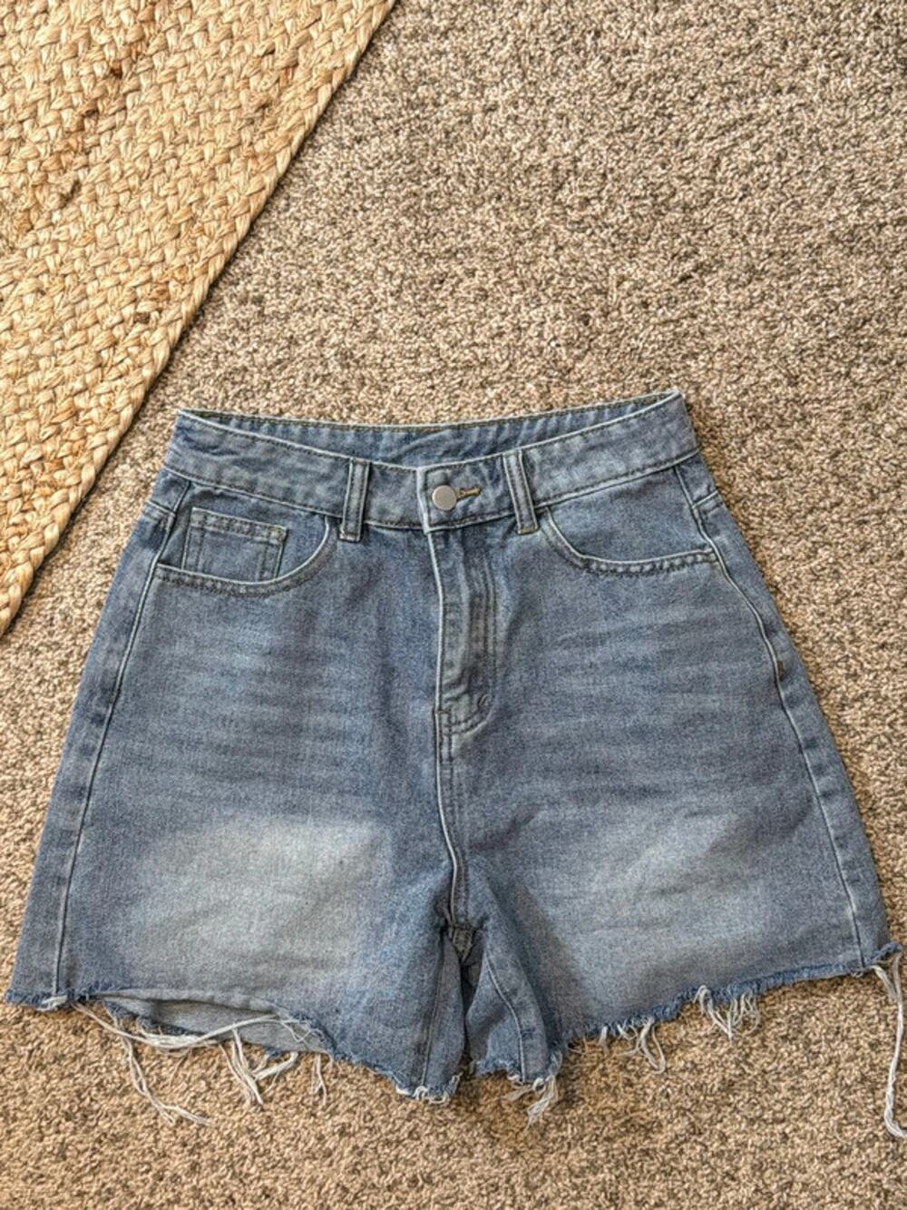 3 for $9 Daisy High waist denim shorts s 3082